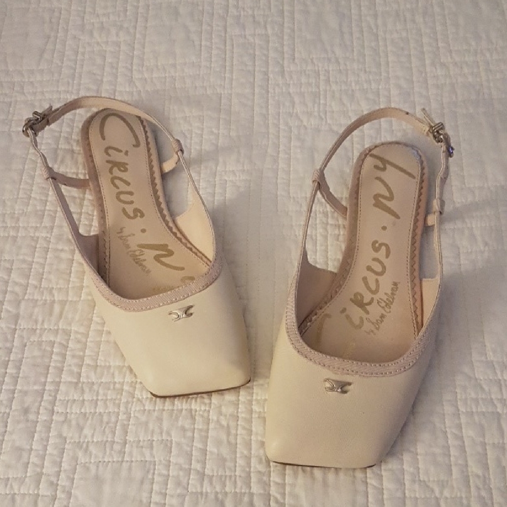 Circus by Sam Edelman Women's Beige Slingback Flats